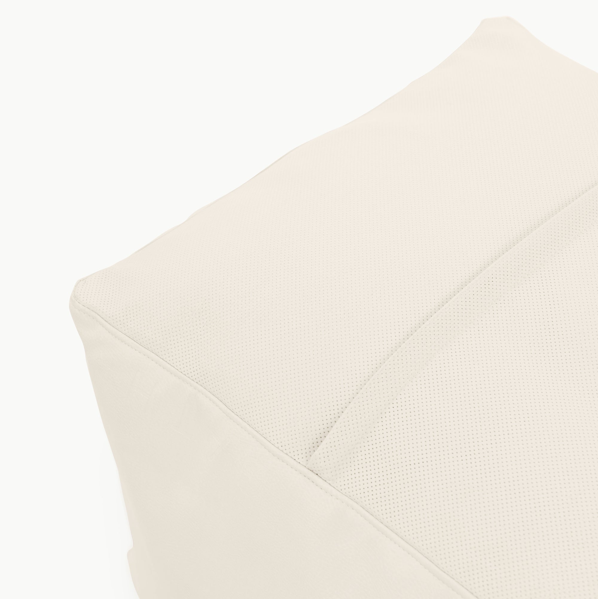 Image of Wholesale Pouf